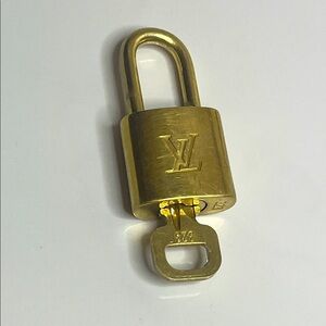 Louis Vuitton Padlock & Key #323